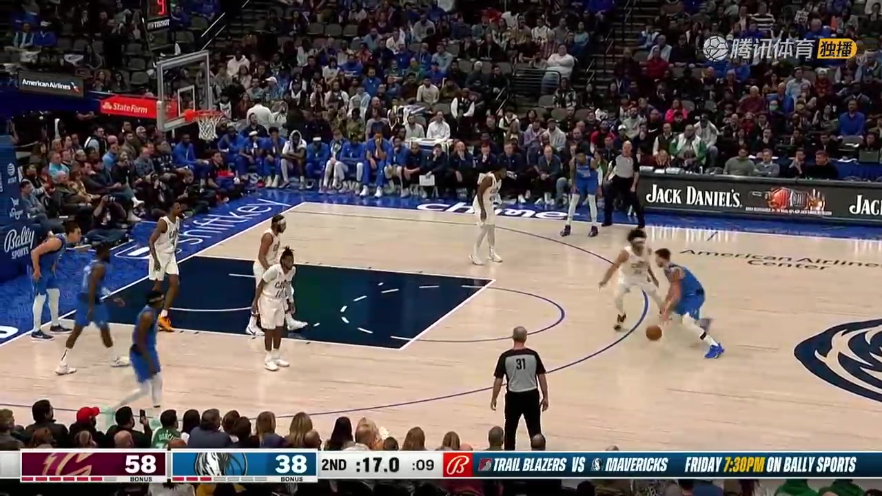 魔術(shù)師附體！東契奇神仙不看人背傳 畢竟周最佳助攻TOP10！