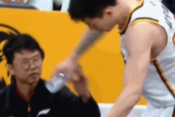  廣廈逆襲！遼寧男籃新賽季首戰(zhàn)失利遭遇慘敗