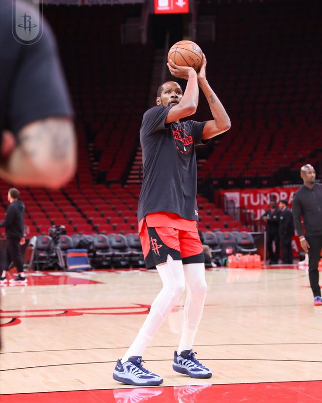 杜蘭特28+10火箭戰(zhàn)勝公牛結束3連敗，申京23+7+11湯普森23分